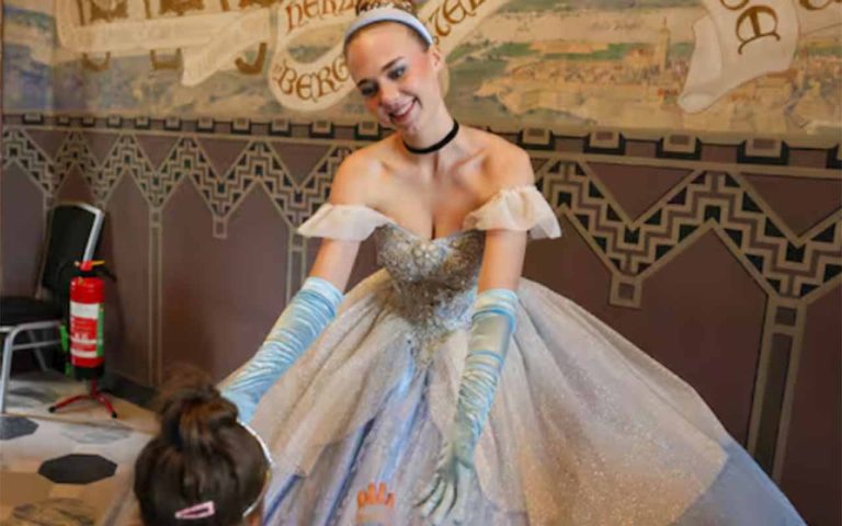 Magischer Glanz im Bergischen Land: Das große Prinzessinnen Fantreffen 2026 auf Schloss Burg