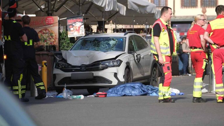 Amokfahrt in Leipzig: Todesfahrt durch die Grimmaische Straße fordert zwei Menschenleben