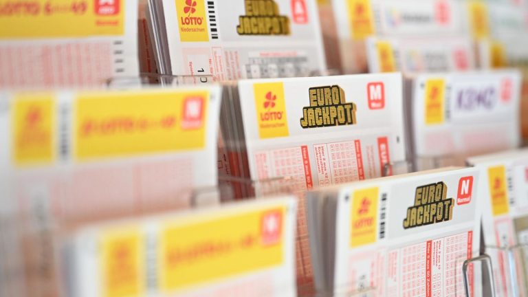 Ein Spieler aus Deutschland hat mehr als 87,2 Millionen Euro im Eurojackpot gewonnen. Alle Gewinnzahlen und Informationen zu den weiteren Gewinnern im Überblick.