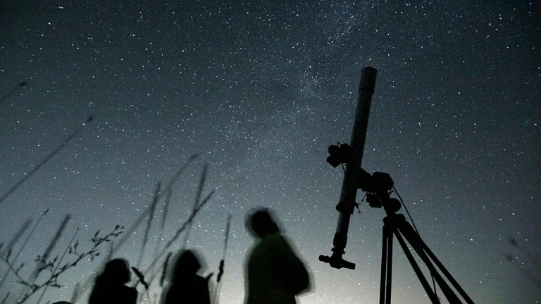 Der Asteroid 1997 NC1 passierte die Erde so nah wie seit 400 Jahren nicht mehr. Warum er als potenziell gefährlich gilt und was Wissenschaftler sagen.