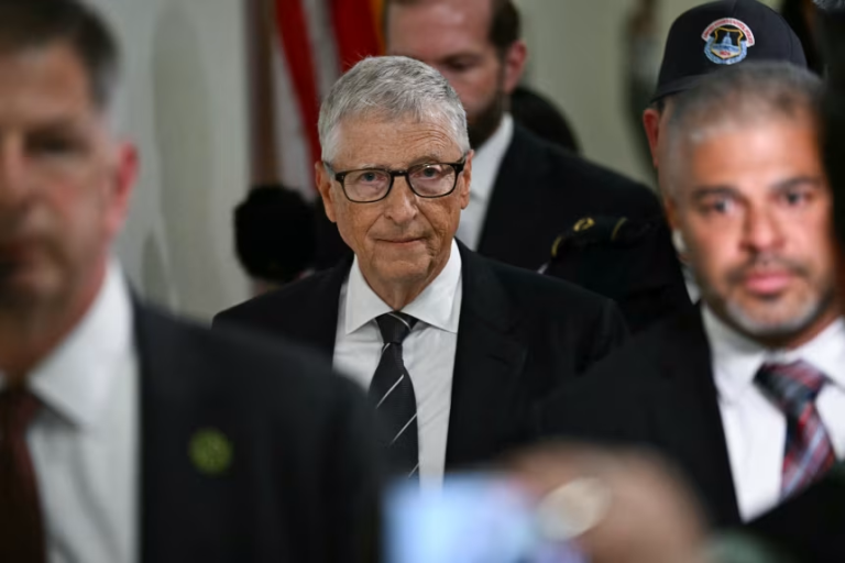 Bill Gates erklärte vor dem US-Kongress, Jeffrey Epstein habe möglicherweise versucht, ihn wegen außerehelicher Beziehungen zu erpressen. Das Protokoll wurde veröffentlicht.