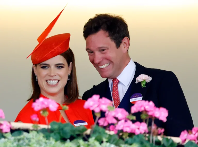 Prinzessin Eugenie bringt ihr drittes Kind in Portugal zur Welt Prinzessin Eugenie hat in Lissabon ihr drittes Kind bekommen. Sie und Jack Brooksbank begrüßen eine Tochter, deren Name noch nicht bekannt ist.