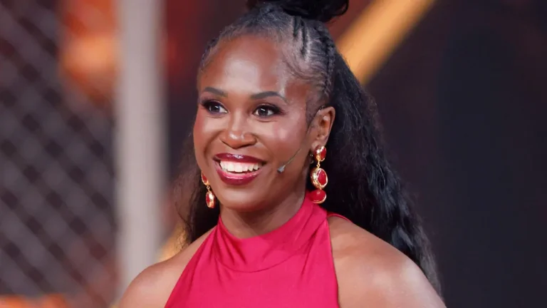 Motsi Mabuse zeigt ihre Tochter erstmals seit Langem wieder Motsi Mabuse zeigt zum achten Geburtstag ihrer Tochter ein seltenes Familienfoto. Auch Evgenij Voznyuk und Oti Mabuse gratulieren emotional.