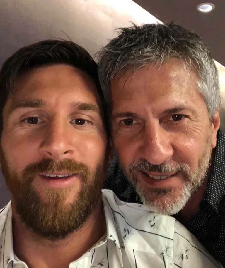 Vater von Lionel Messi gestorben: Jorge Messi stirbt im Alter von 68 Jahren in Rosario Lionel Messis Vater Jorge Messi ist im Alter von 68 Jahren in Rosario gestorben. Er begleitete und vertrat seinen Sohn über viele Jahre.