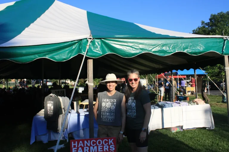 Organisatorinnen der Hancock Old Home Days geben nach fünf Jahren ihre Aufgaben ab Jessica Quinn und Megan Gould geben die Organisation der Hancock Old Home Days und des Bauernmarkts nach mehreren Jahren ab. Neue Helfer werden gesucht.