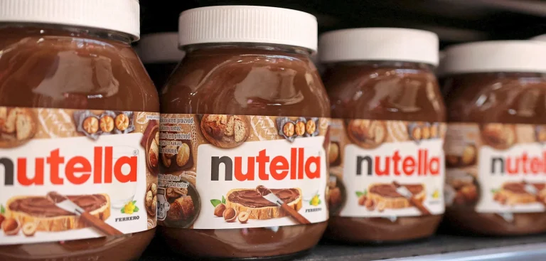 Nutella landet im Test von Stiftung Warentest nur auf Platz drei Nutella belegt im Test von Nuss-Nougat-Cremes nur Platz drei. Besser bewertet wurden eine Creme mit über 50 Prozent Haselnüssen und Aldi Nusskati.