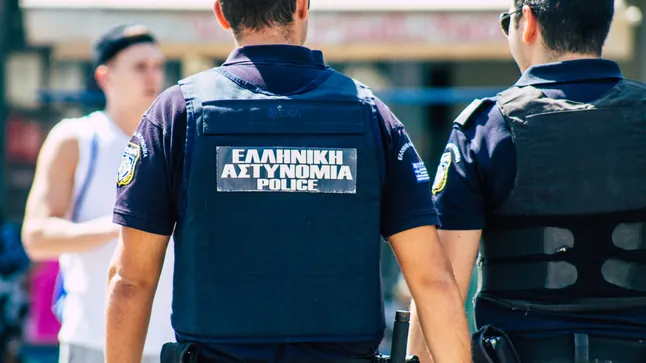 Paar in Griechenland festgenommen: Leiche eines Babys entdeckt In Athen wurde ein Paar nach dem Fund einer Babyleiche festgenommen. Das Kind soll bereits 2022 gestorben sein. Ermittler prüfen die Todesumstände.